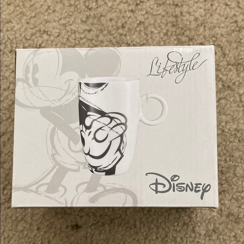 Disney Black and‎ White Mickey Mug
